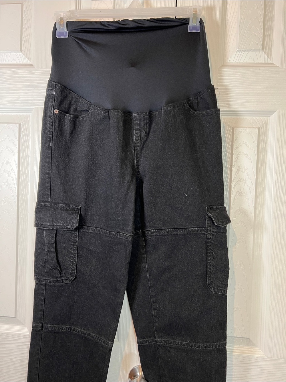 Ingrid & Isabel Maternity Over The Belly 90’s Straight Cargo Jeans Size 6 NWOT - Picture 5 of 10